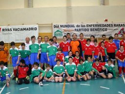 2014 (8)